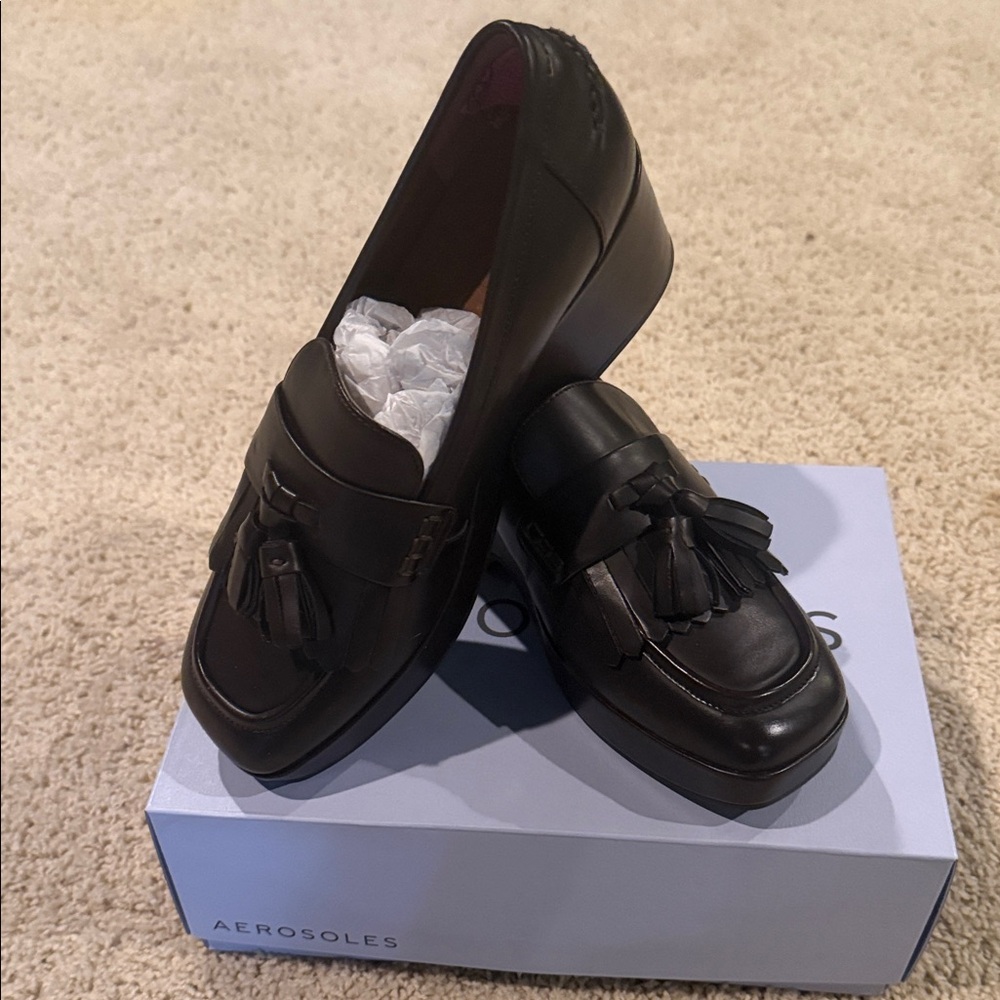 AEROSOLES Women’s Dark Brown Leather Tassel Loafers
